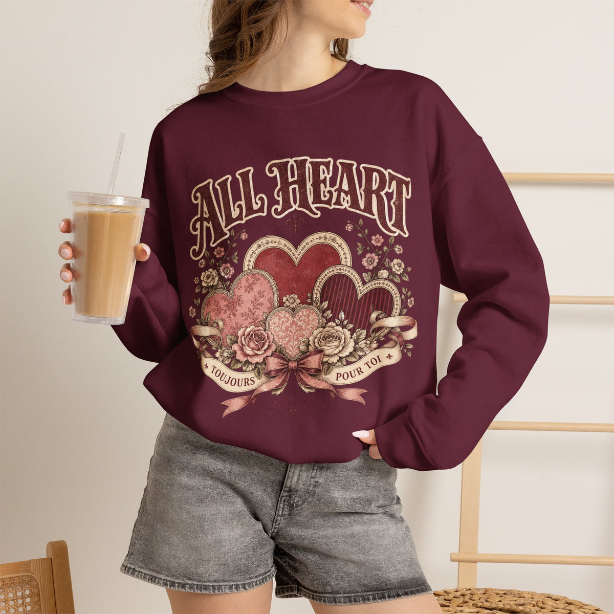 Vintage-Sweatshirt mit Rundhalsausschnitt zum Valentinstag – „All Heart“ romantisches Motiv