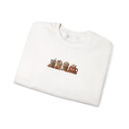 Cozy Camping Crewneck Sweatshirt — Niedliches Cartoon-Lagerfeuer-Freunde-Design