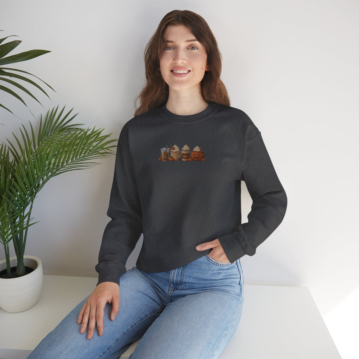 Cozy Camping Crewneck Sweatshirt — Niedliches Cartoon-Lagerfeuer-Freunde-Design