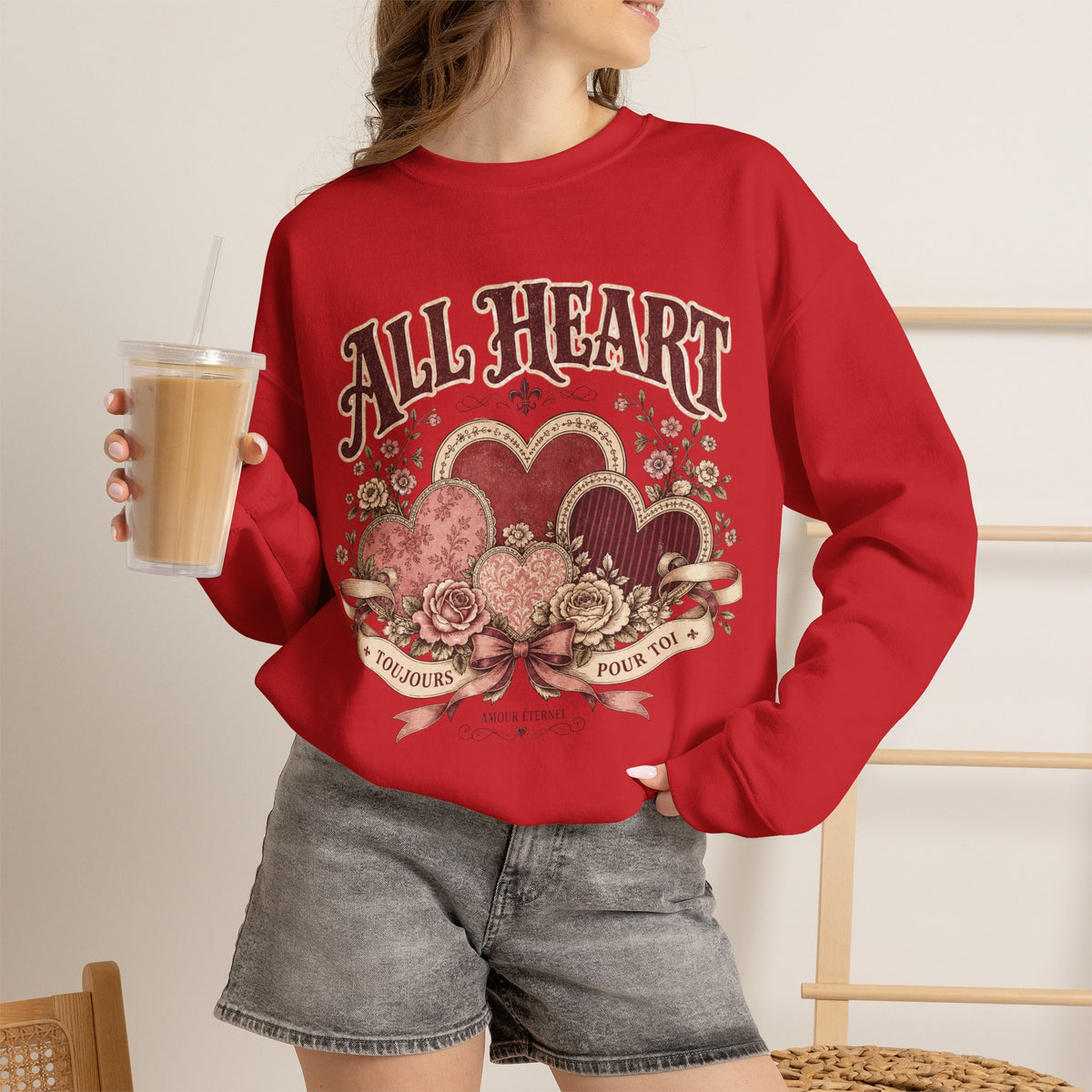 Vintage-Sweatshirt mit Rundhalsausschnitt zum Valentinstag – „All Heart“ romantisches Motiv