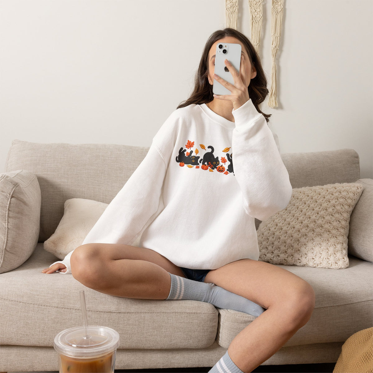 Herbst-Sweatshirt mit schwarzem Katzen-Motiv
