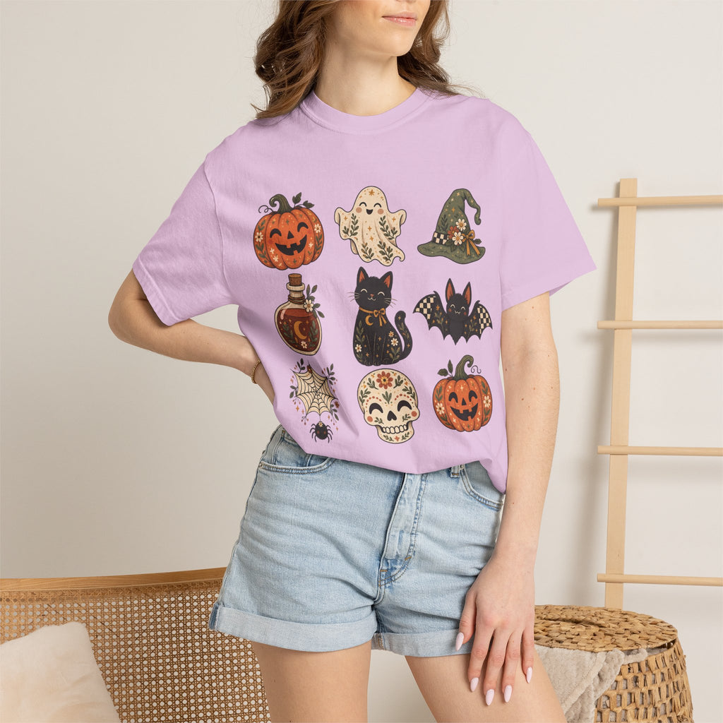 Halloween-Icons T-Shirt — Niedliches Retro-T-Shirt mit Kürbissen, Geist, Katze & Totenkopf