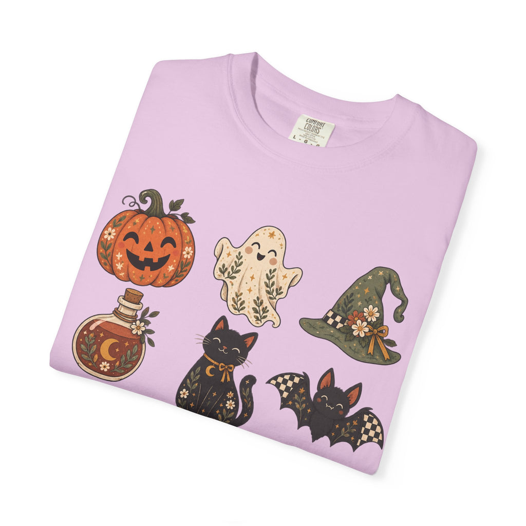 Halloween-Icons T-Shirt — Niedliches Retro-T-Shirt mit Kürbissen, Geist, Katze & Totenkopf